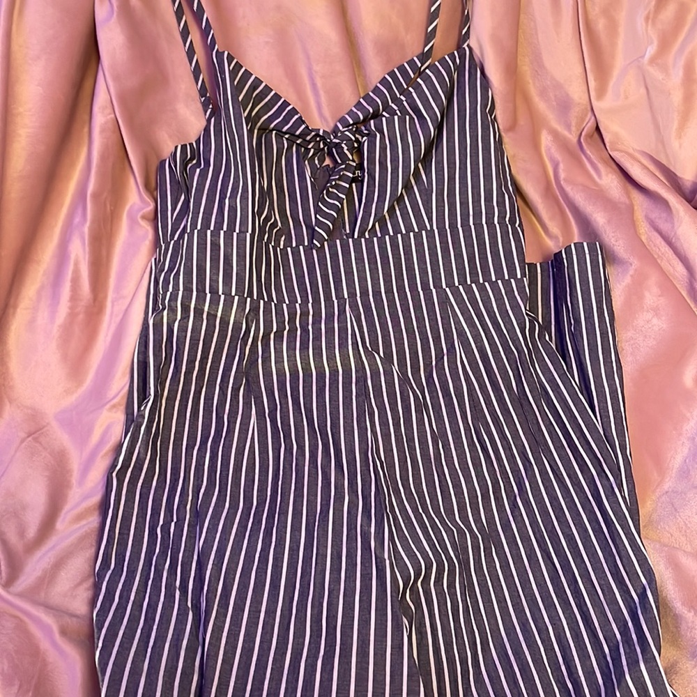 Pin stripe romper with cute tie and zipper on back